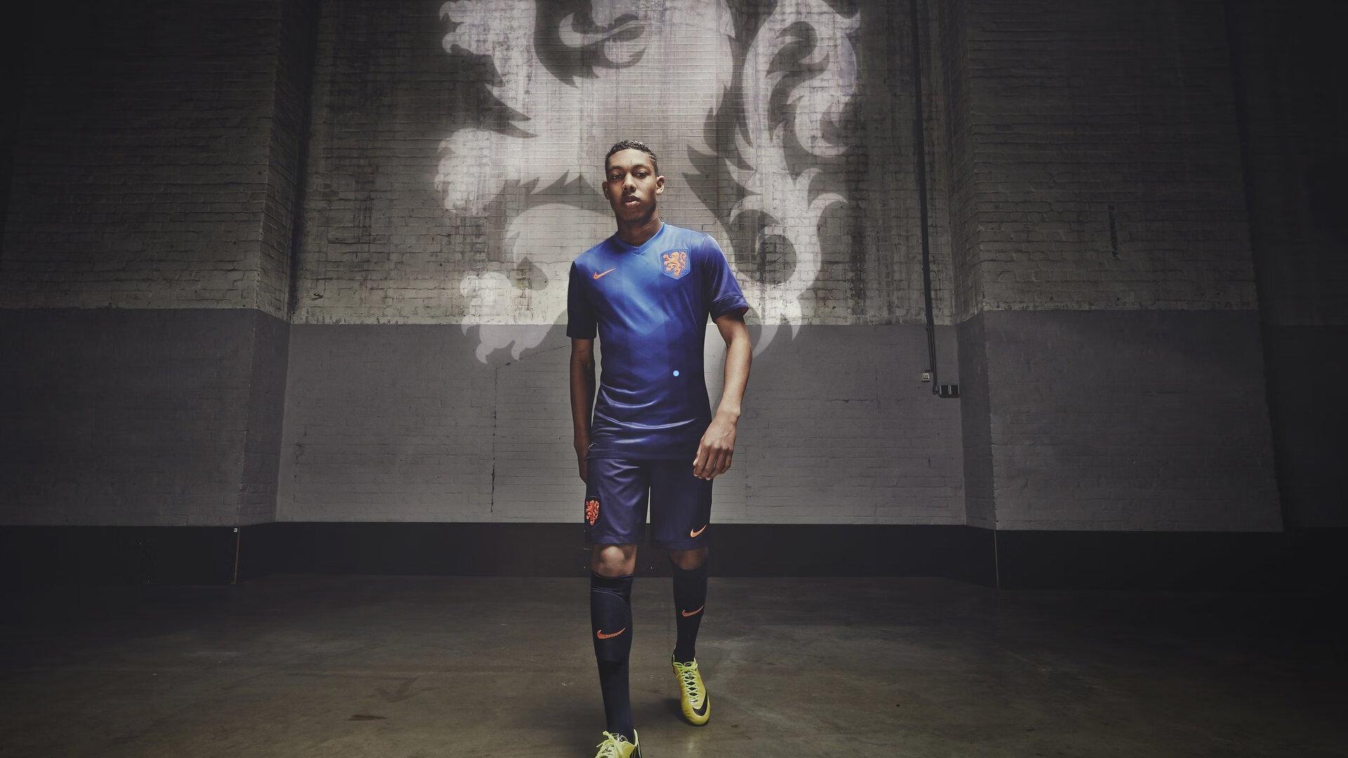 国足集训提前启动，部分国脚中断休假报到 三月或迎世界杯球队热身